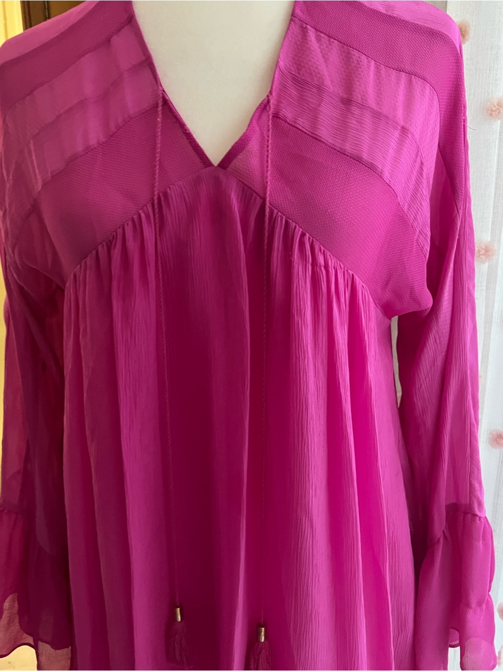 Rachel Zoe Bright Fuchsia V-Neck Peasant dress 100%silk